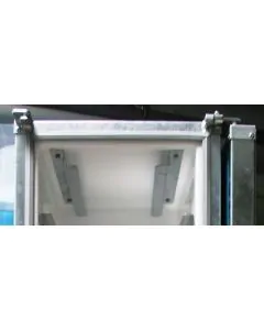 Holder for cooling and freezing elements