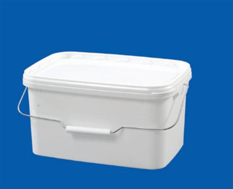 Firkantede plastspande