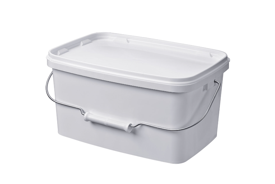 Plastspand 6058 - 5,8 L. - m. plasthank - Hvid