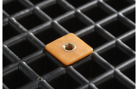 Press-fit base with thread - orange